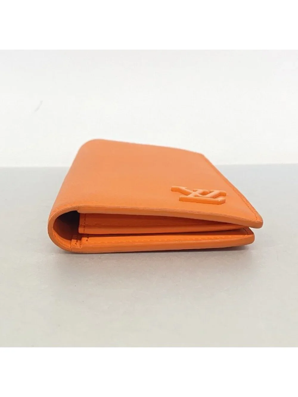 Louis Vuitton Wallet LV Aerogram Portefeuille Brazza Volcano Orange
